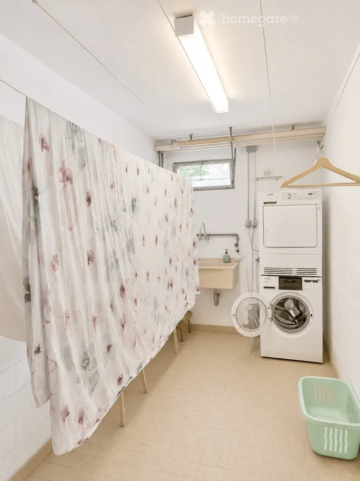Appartement 4.5 pièces entretenu à Zürich Albisrieden