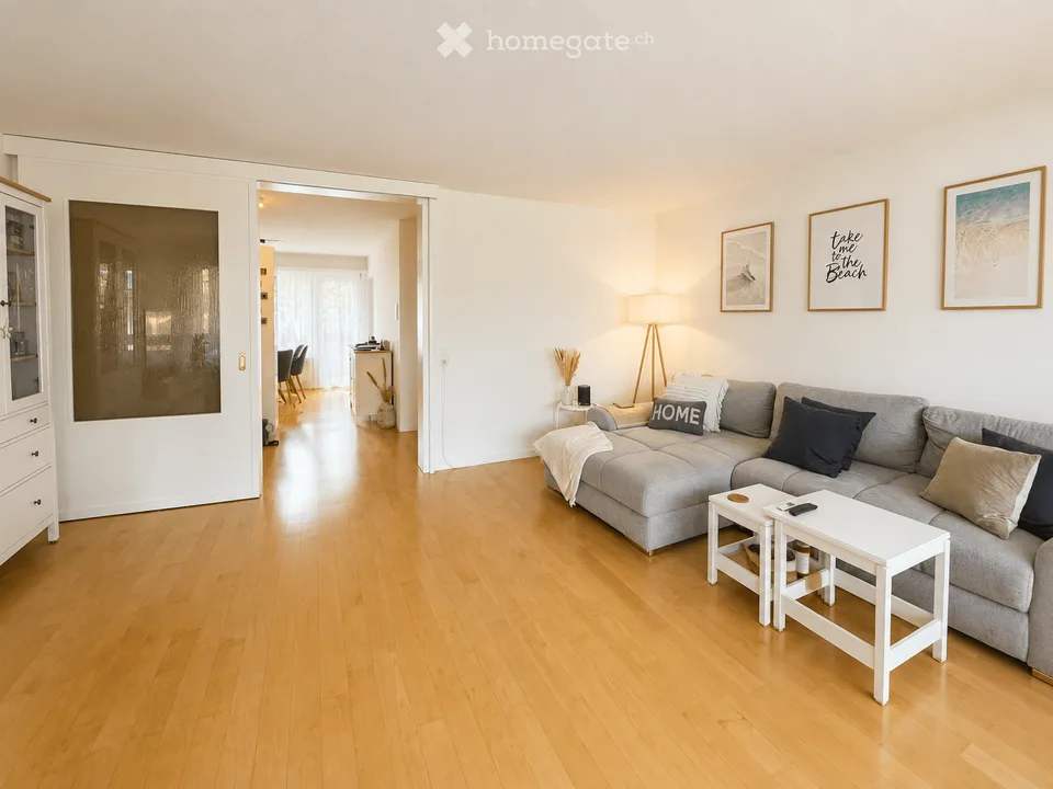 Appartement 4.5 pièces entretenu à Zürich Albisrieden
