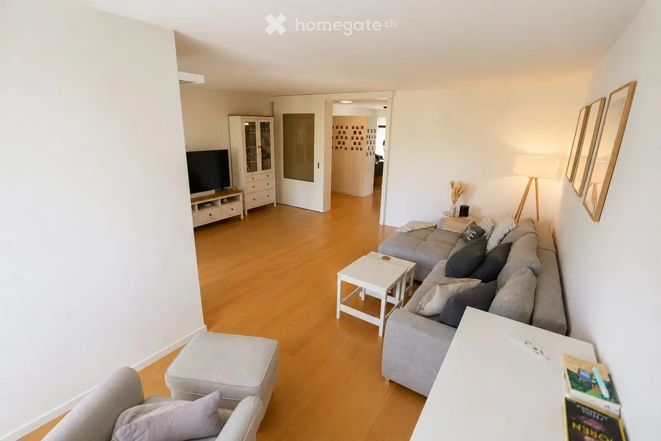Appartement 4.5 pièces entretenu à Zürich Albisrieden