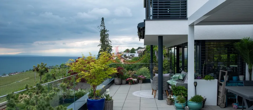 Moderne Wohnanlage mit Blick auf den See und die Alpen - La Conversion