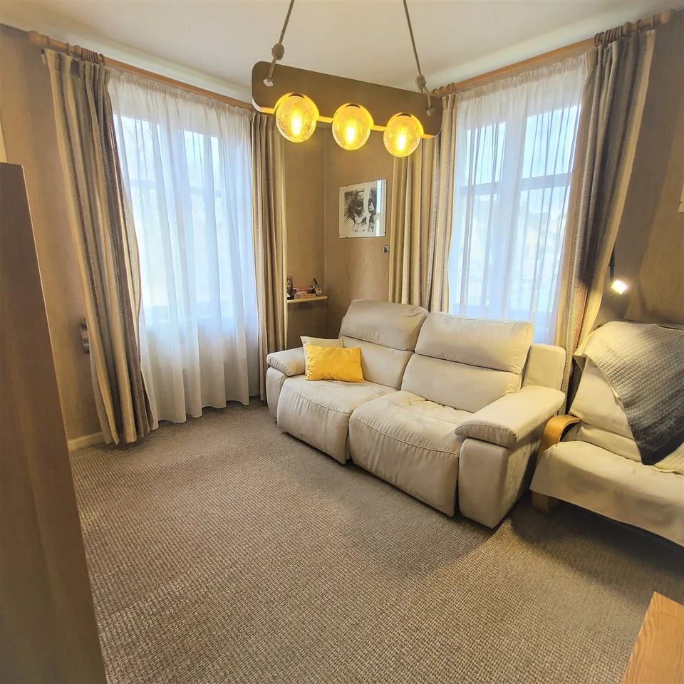 Ideal neighborhood, semi-detached house with 6 rooms and 108 m²