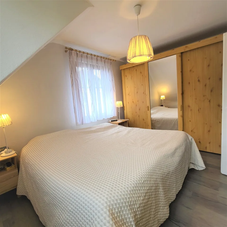 Ideal neighborhood, semi-detached house with 6 rooms and 108 m²