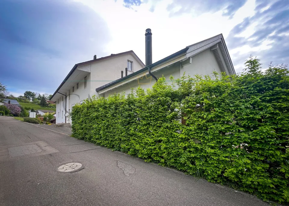 Apartment building with 4.93% return without rent adjustment