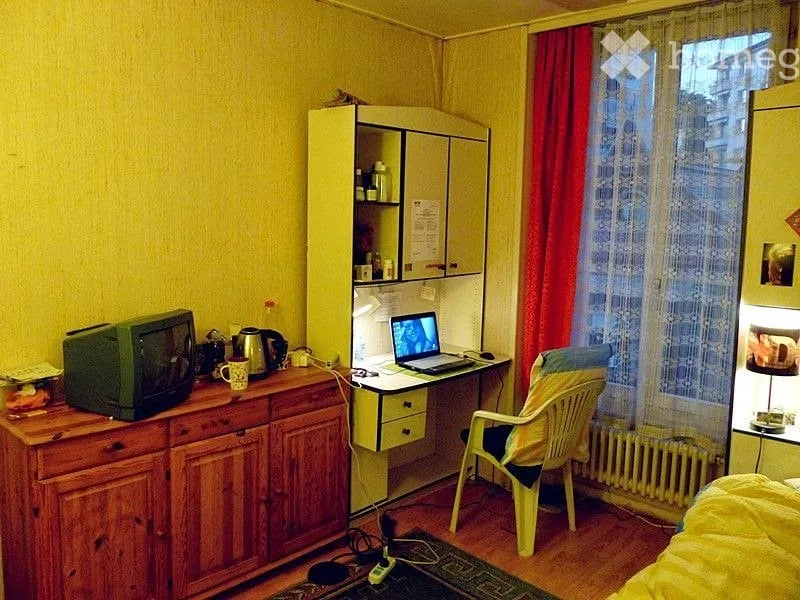 Möbliertes Zimmer in Wohngemeinschaft