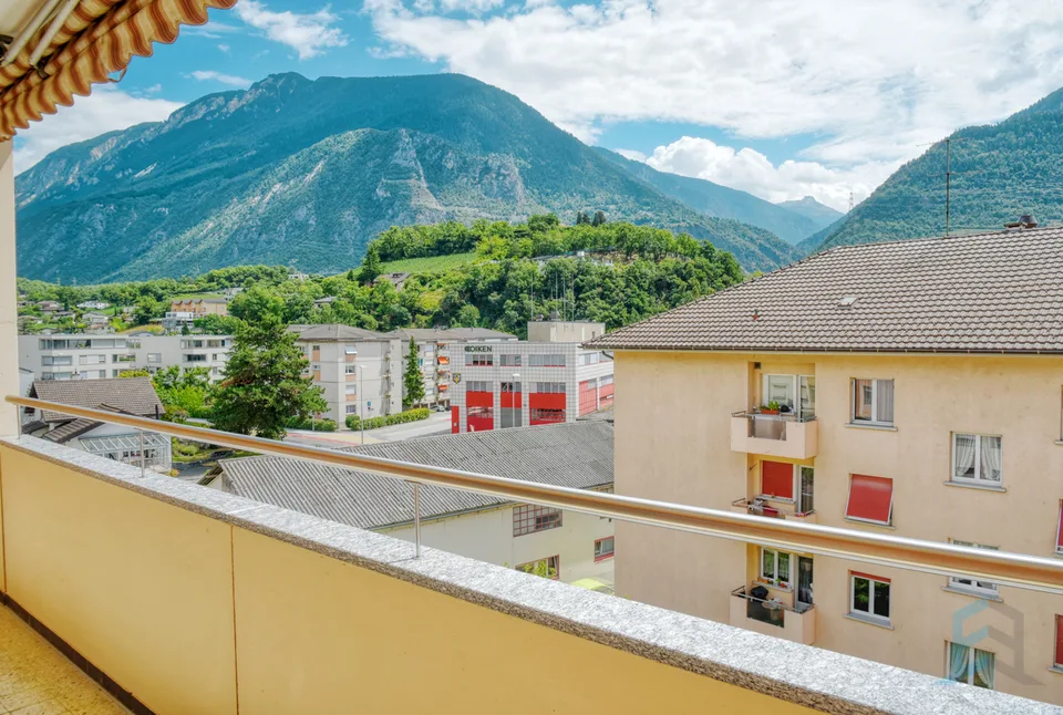 A LOUER Bel appartement de 4 ½ pièces au Sud de la ville de Sierre