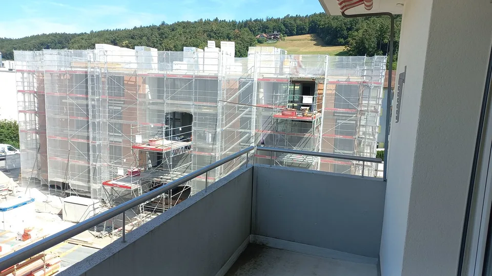 sanierte 2 1/2-Zimmerwohnung im 2. Stock rechts