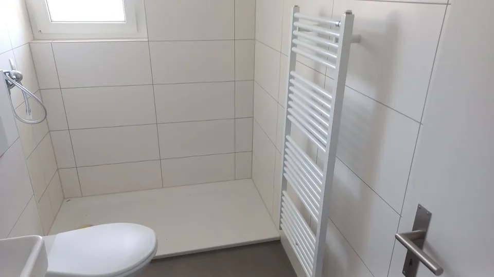 sanierte 2 1/2-Zimmerwohnung im 2. Stock rechts