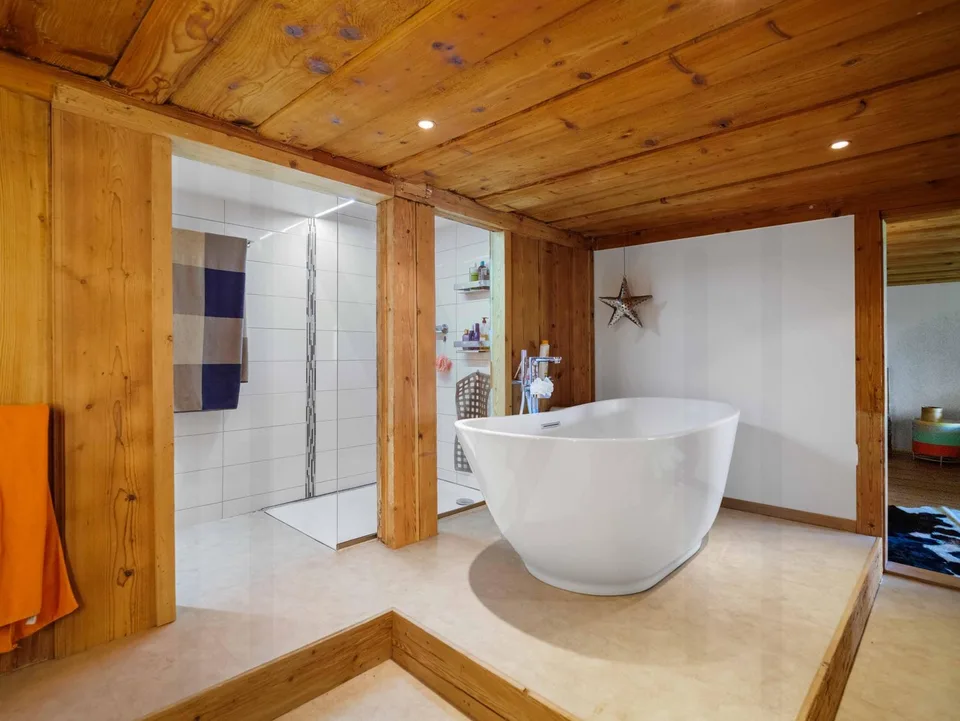 An exceptional property - a rare art of living, between heritage and preserved nature