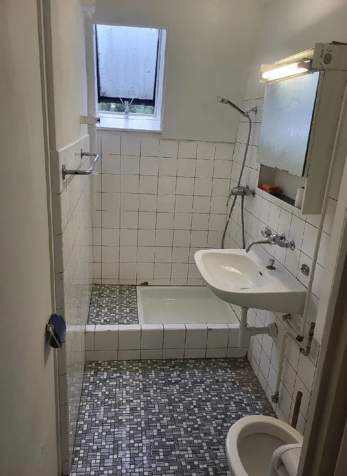 Edificio residenziale con 9 unità e potenziale di costruzione W4