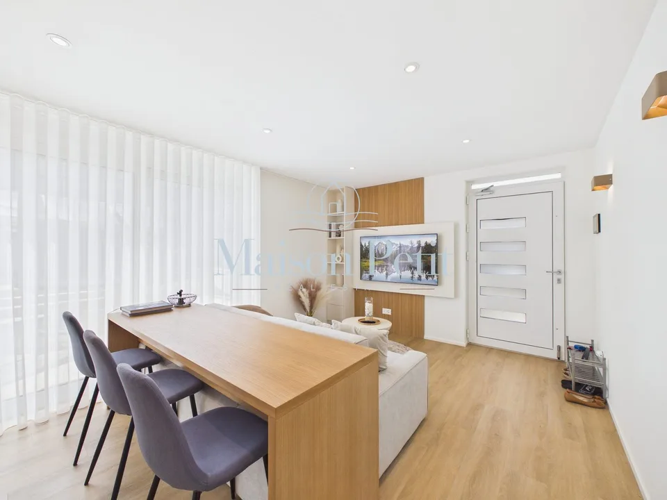 Interior Design trifft Wohngefühl ein Einfamilienhaus, das innen wie aussen begeistert
