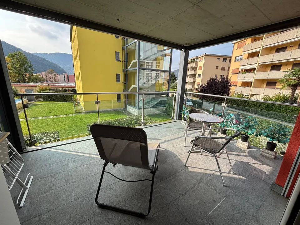 Moderno 1,5/2 locali ammobiliato con terrazzo e piscina
