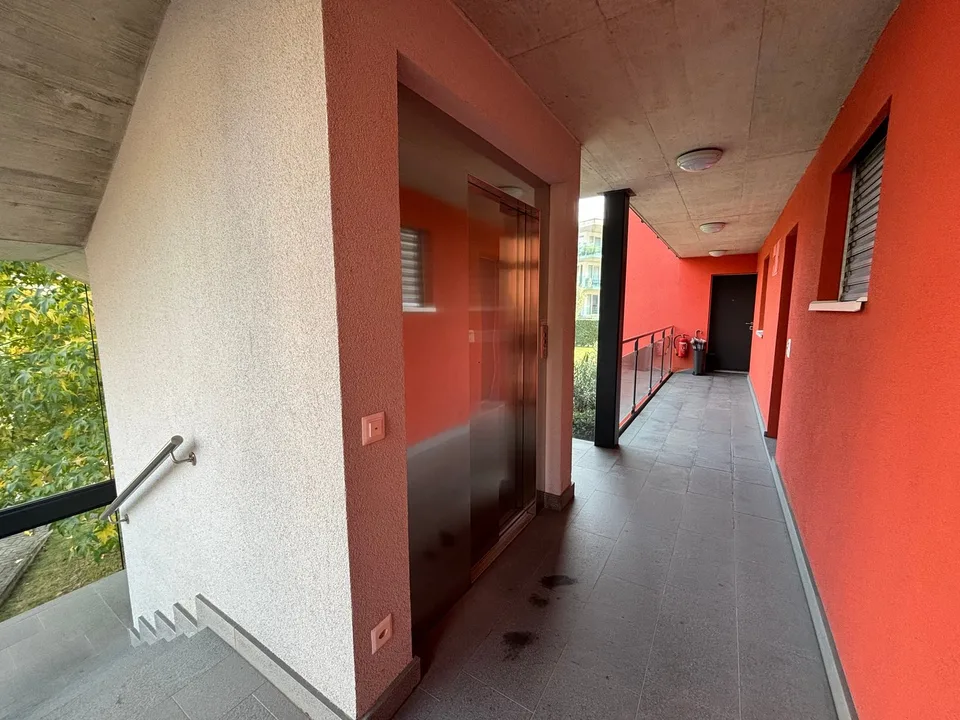 Moderno 1,5/2 locali ammobiliato con terrazzo e piscina