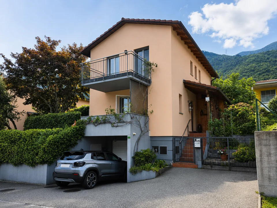 Sigirino: Deliziosa casa unifamiliare 4.5 locali immersa nella natura