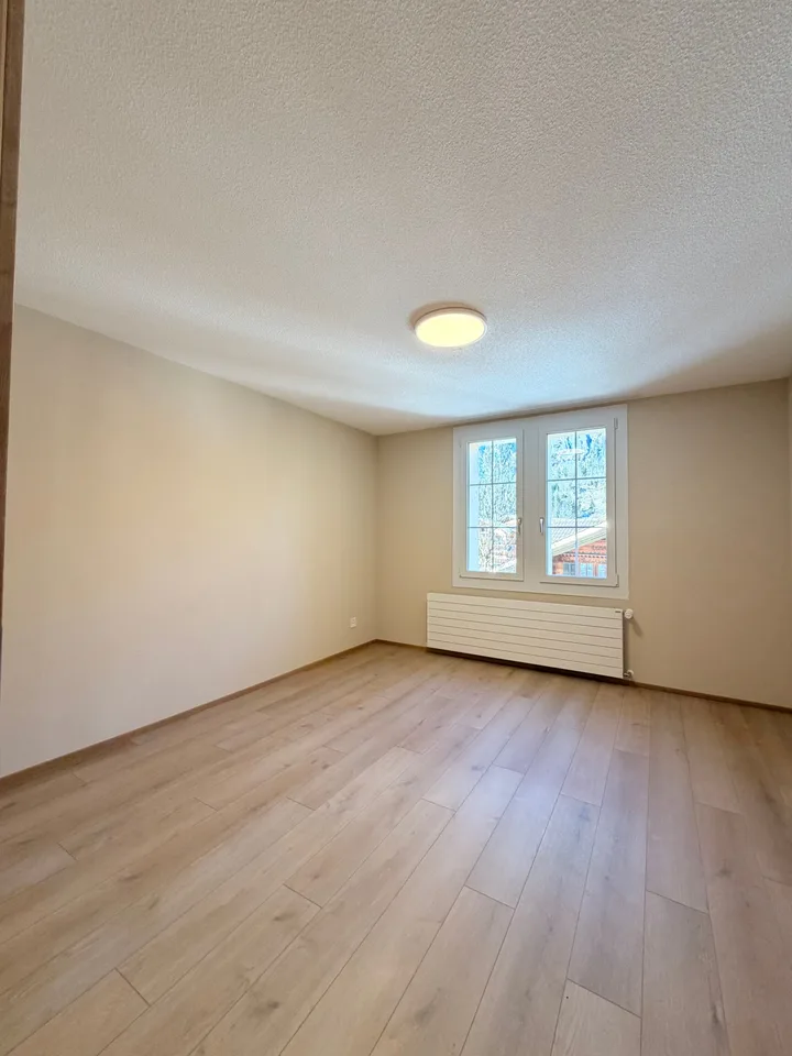 Charmante 3.5-Zimmer-Wohnung mit Balkon und herrlicher Aussicht in Kandersteg