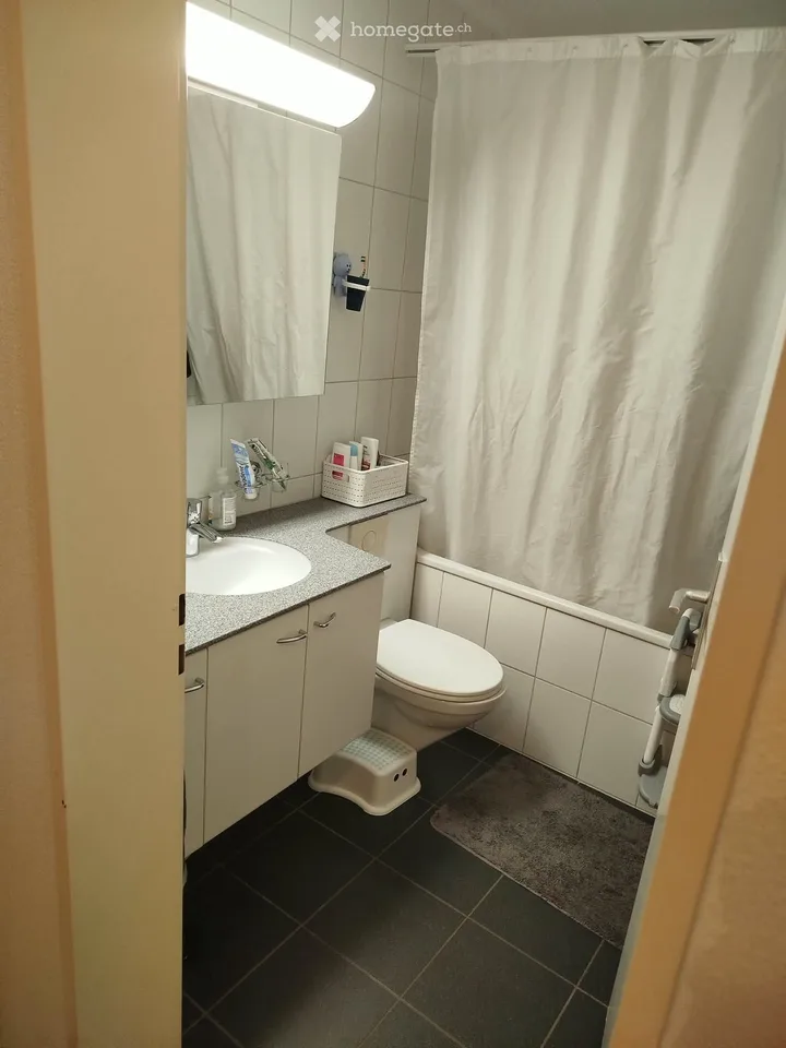 Appartement lumineux 4.5 pièces avec balcon à Bülach – disponible à partir d'octobre 2026