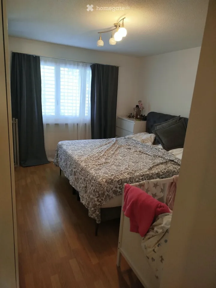 Appartement lumineux 4.5 pièces avec balcon à Bülach – disponible à partir d'octobre 2026