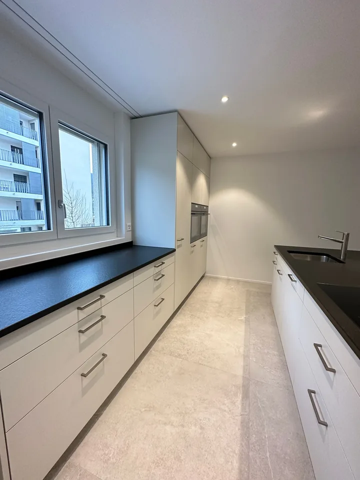 Vivere in modo moderno a Zwingen – Appartamento nuovo di 4.5 locali di alta qualità con balcone