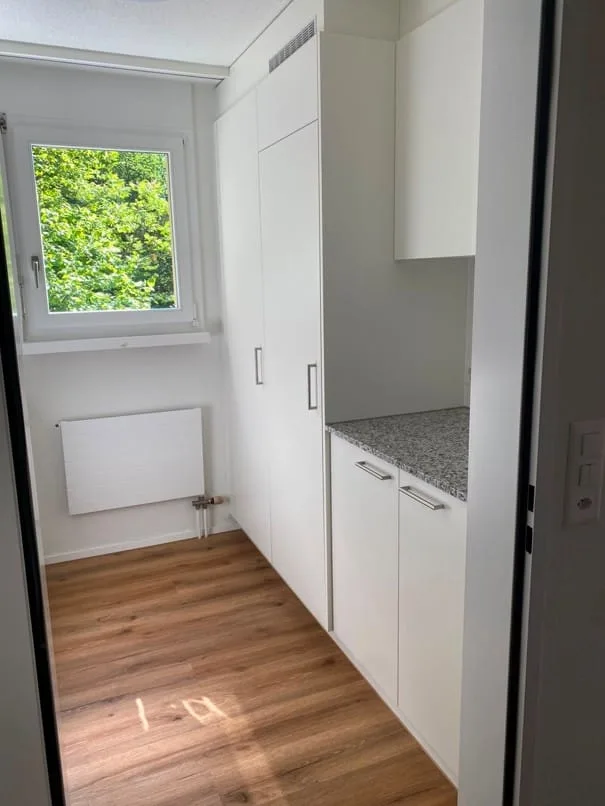 Casa con 8 unità in vendita a Fahrwangen