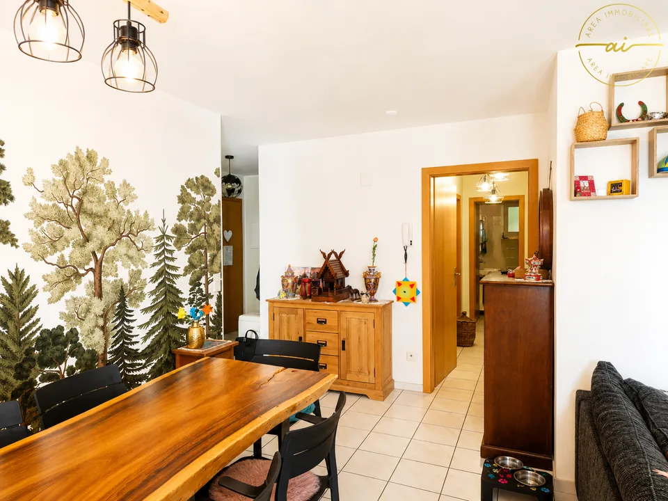 SPAZIOSO 4.5 LOCALI CON BALCONE A MORBIO INFERIORE