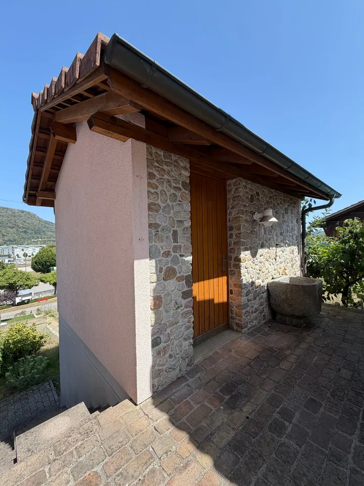Grosszügiges 4½-Zimmer-Einfamilienhaus mit separater 1½-Zimmer-Einliegerwohnung