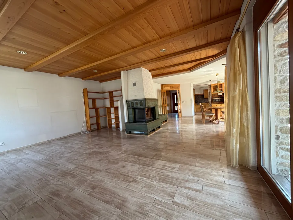 Grosszügiges 4½-Zimmer-Einfamilienhaus mit separater 1½-Zimmer-Einliegerwohnung