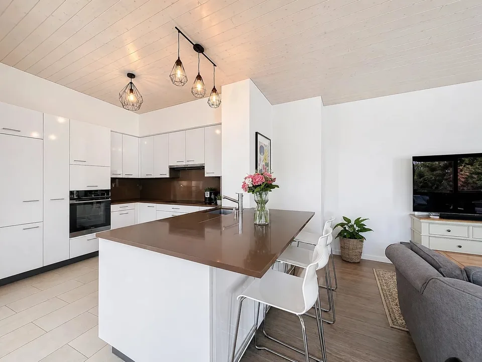 4,5-Zimmer-Wohnung mit Seeblick in Lutry