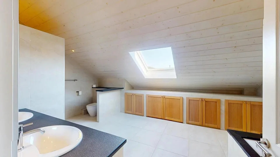 FOR RENT - Atypical Apartment - Surprising Volumes - Proximity to Léman Express