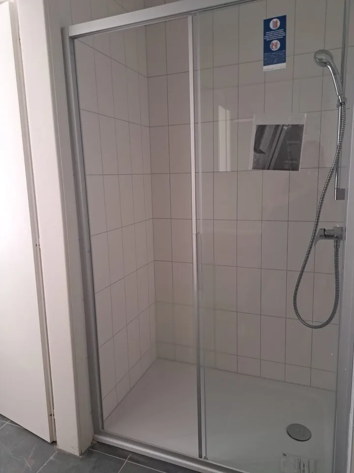 Schönes 4-Zimmer-Apartment im erhöhten Erdgeschoss in Le Locle