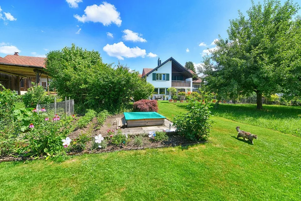 Gepflegtes 5.5-Zimmer EFH mit Gartenparadies