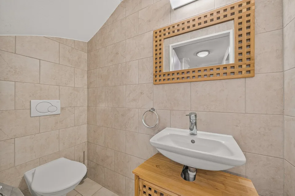 Beautiful semi-detached house with 5.5 rooms - Located 5 minutes walk from amenities and transport