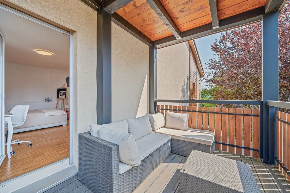 Beautiful semi-detached house with 5.5 rooms - Located 5 minutes walk from amenities and transport
