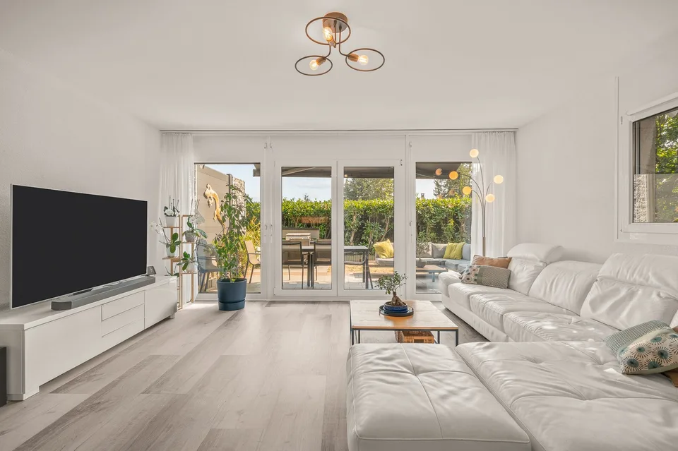 Beautiful semi-detached house with 5.5 rooms - Located 5 minutes walk from amenities and transport