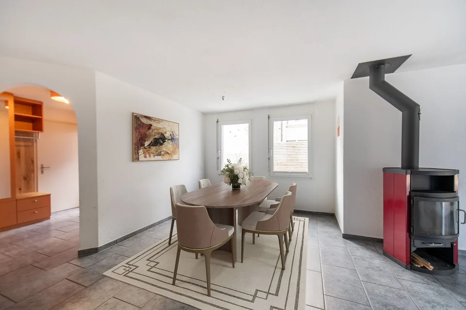Arrivare e sentirsi a casa: casa semidetached di 6,5 locali in zona residenziale familiare