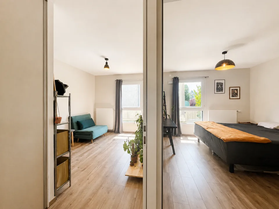 T3 of high standard with terrace and double garage