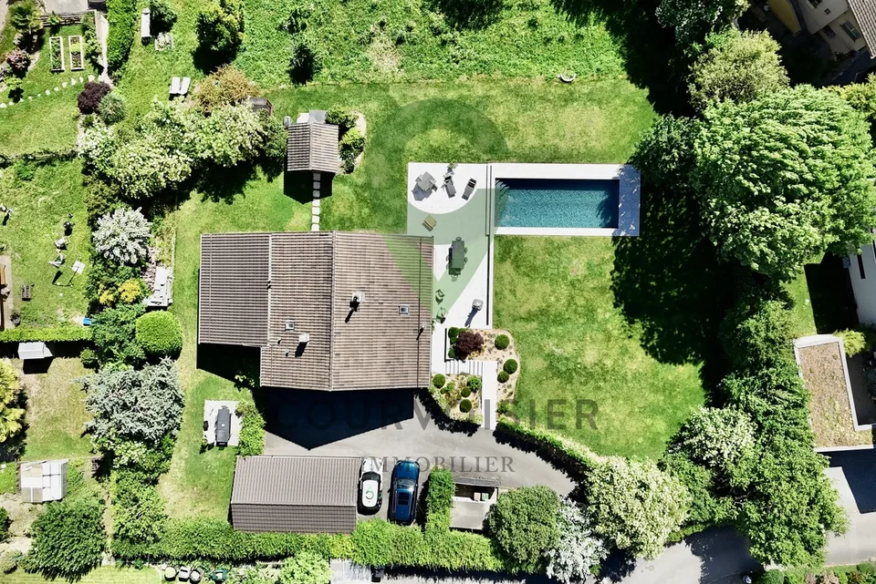 Bel appartement PPE de 6.5 pièces avec piscine privée