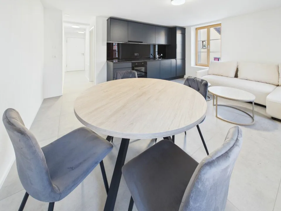 Charming 2.5-room apartment in a quiet location in Hofstetten-Flüh