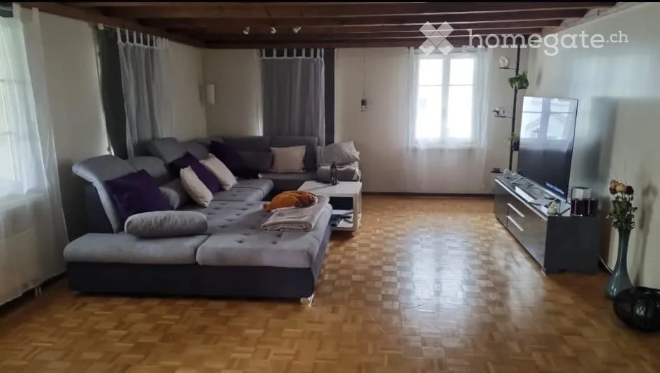 Charmant appartement 4.5 pièces avec balcon et vue sur le lac/montagnes à Buochs