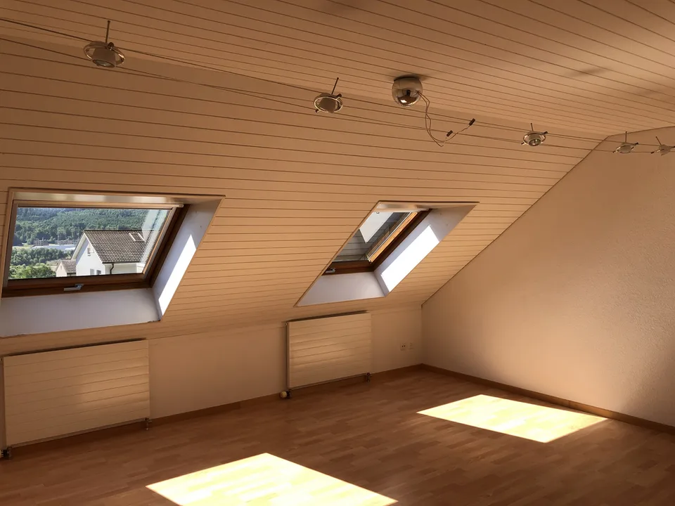 Charmant appartement mansardé de 3 pièces à louer à Olten
