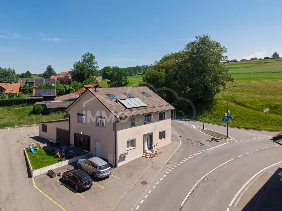 Renoviertes Mietshaus mit Entwicklungspotenzial