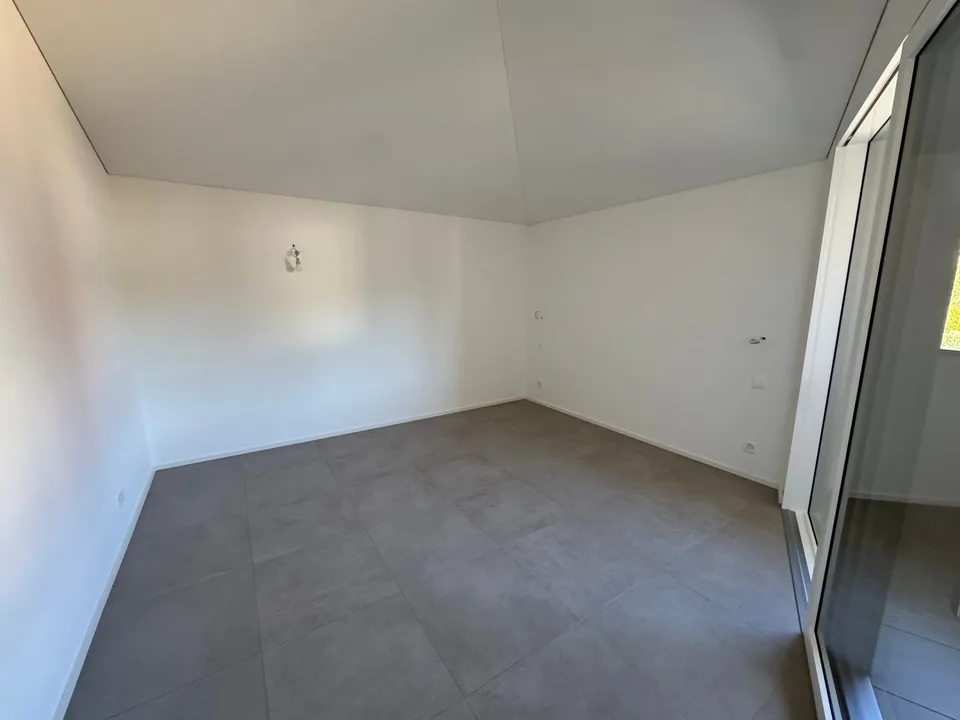 SOFORT BEZUGSFERIG - LETZTE VERFÜGBARKEIT - MODERNES DUPLEX MIT PRIVATGARTEN