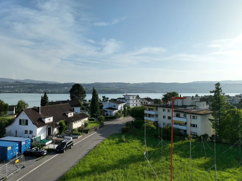 4.5-Zimmer-Attikawohnung mit Seeblick
