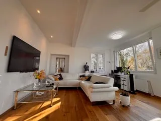 Multi-family house (3-family) with garden & guest house (multi-generation house)