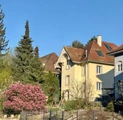 Multi-family house (3-family) with garden & guest house (multi-generation house)