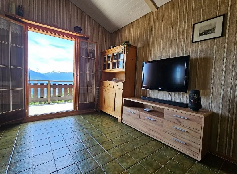Vacation Rentals: Chalet with View of the Alps