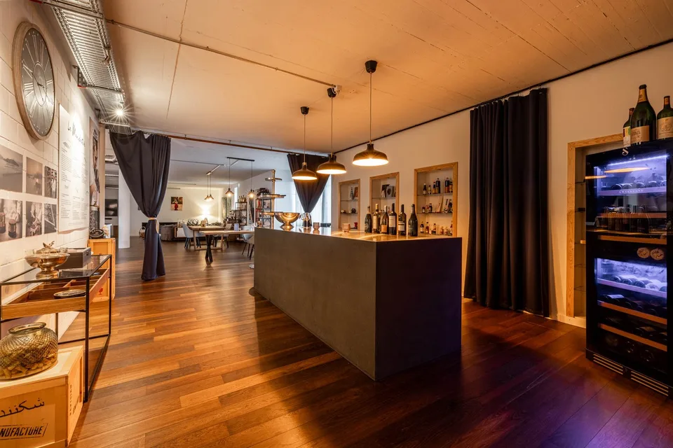Büro, Austellung, Restaurant, Kita / Gewerbefläche in Cham