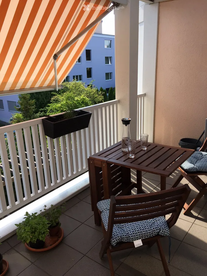 3.5 room apartment, 2nd (top) floor with 51 m² rooftop terrace and parking space