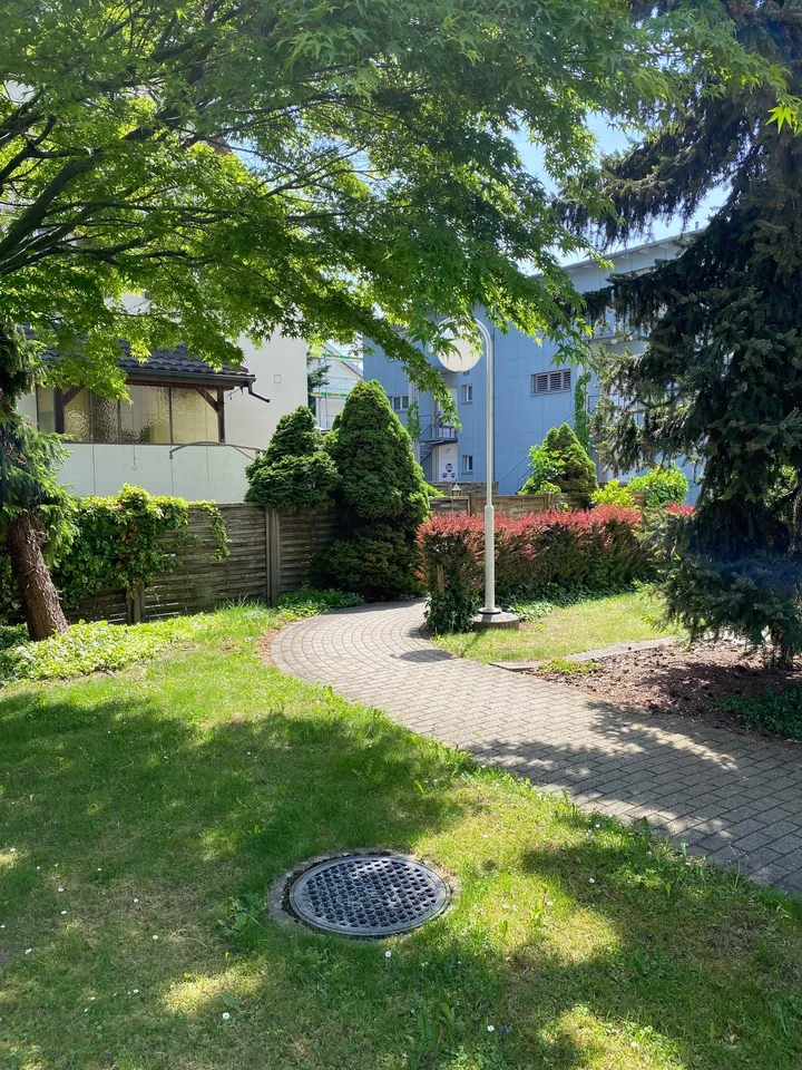 Einzigartige 6.5-Zimmer-Attika-Maisonettewohnung mit Galerie und Traumterrasse bald verfügbar!