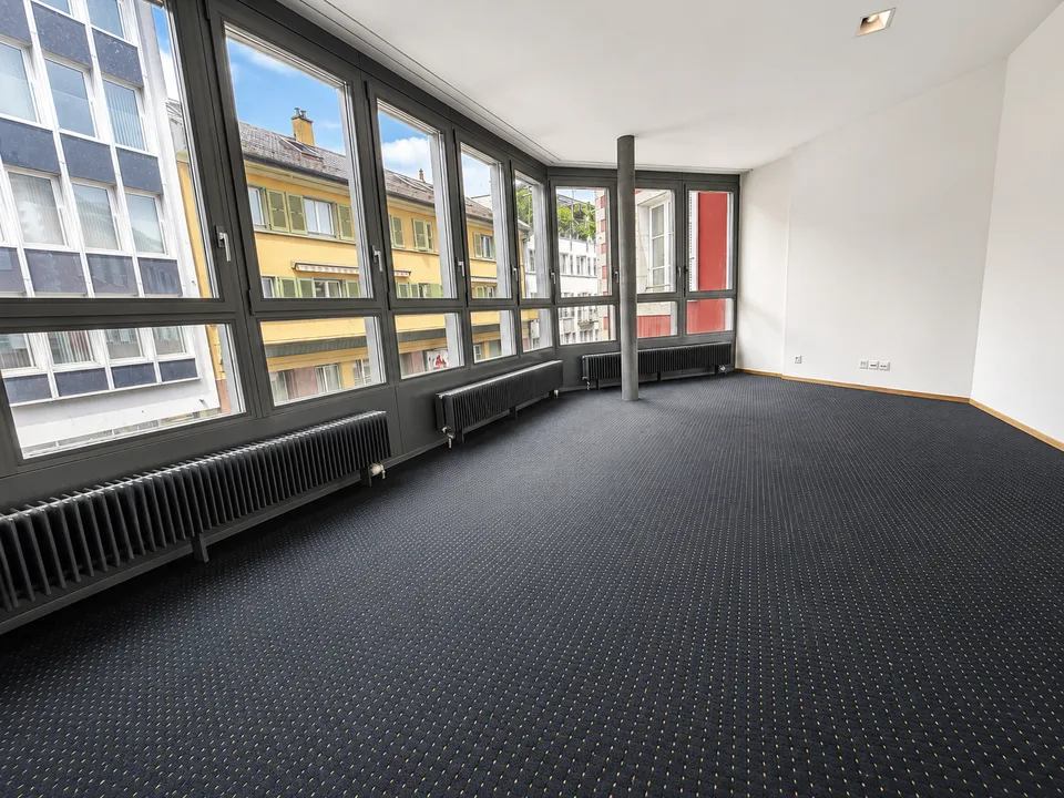 Bel-Air Nyon - Prestigeträger in Laufnähe zur Bahn