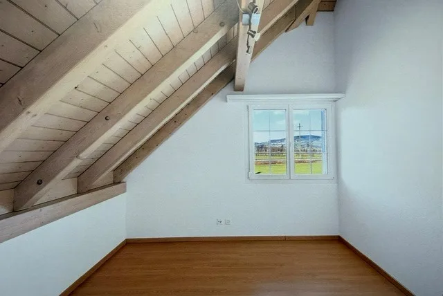 Casa semidetached di 6,5 locali affascinante in una posizione tranquilla a Buttikon SZ