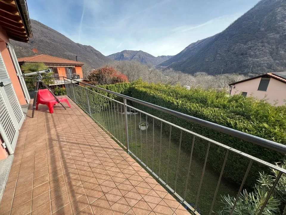Maison de 5,5 pièces de 2008 avec jardin et terrasse à Sigirino
